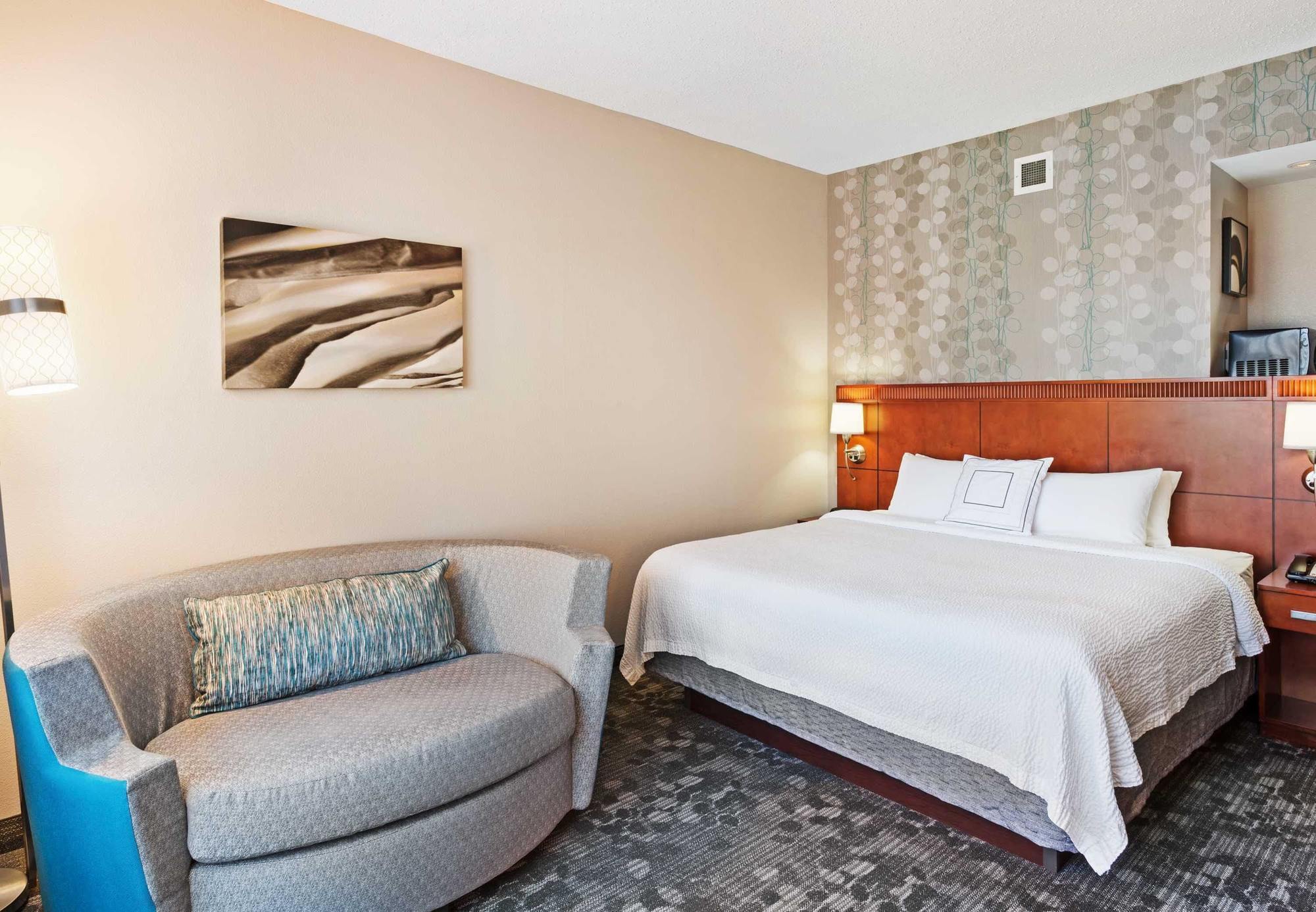 Courtyard By Marriott Knoxville Airport Alcoa Extérieur photo